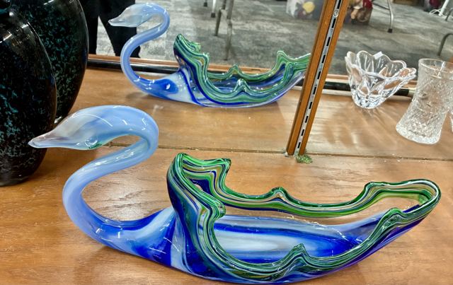 Large blue and green swan-shaped art glass bowl