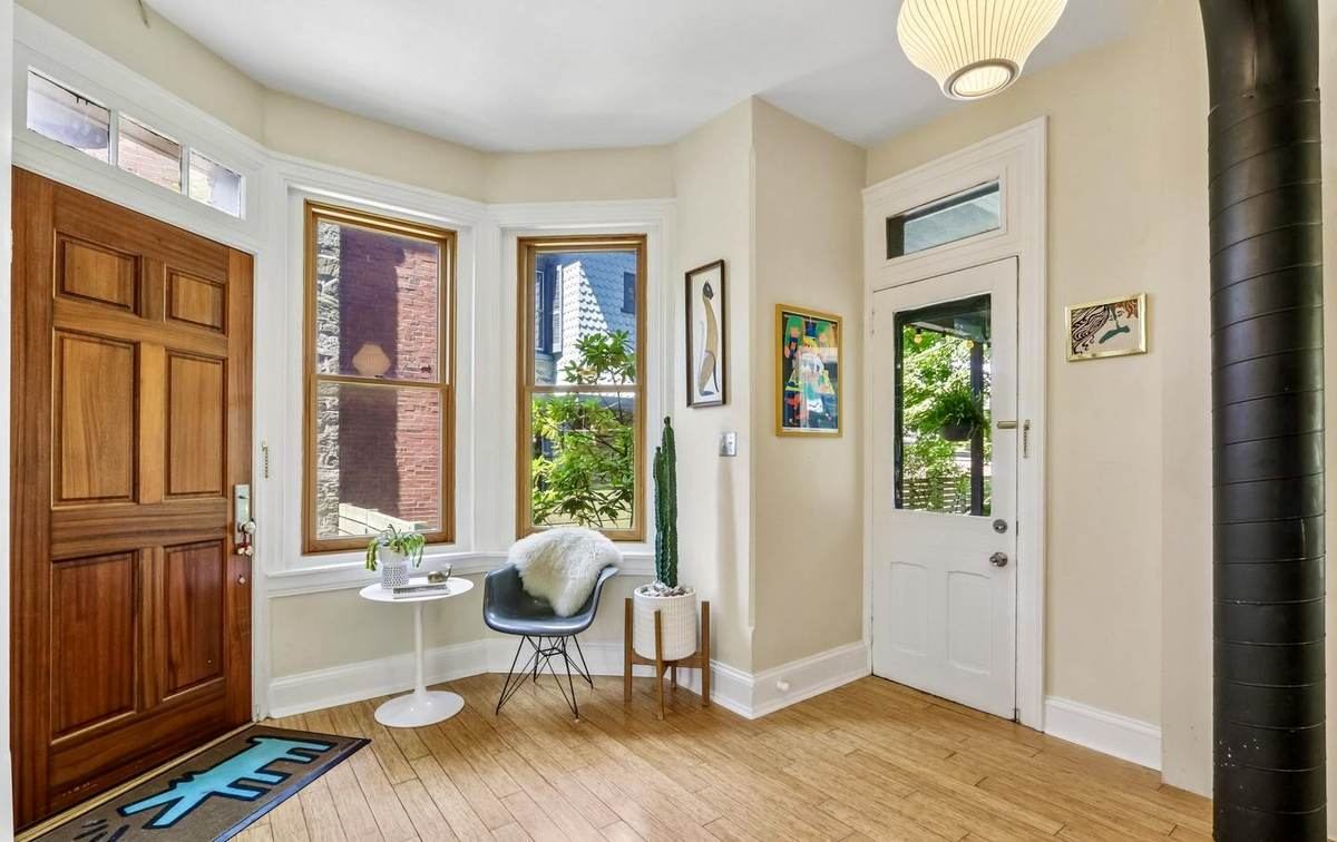 Entryway with Eames shell chair